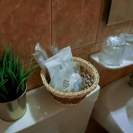 Downtown Отель 3*