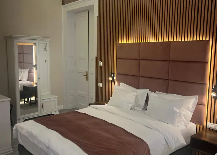 Downtown 3* Boekarest