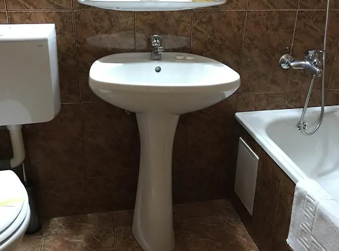 Downtown 3* Boekarest