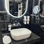 Downtown Hotel 3*