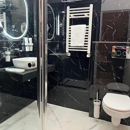 Downtown 3* Бухарест