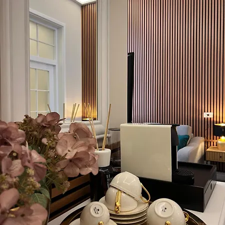 Downtown Готель Бухарест