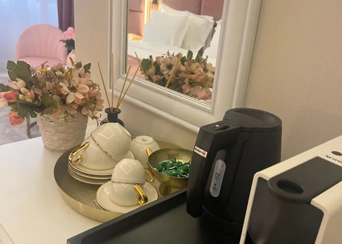 Downtown Szálloda 3*