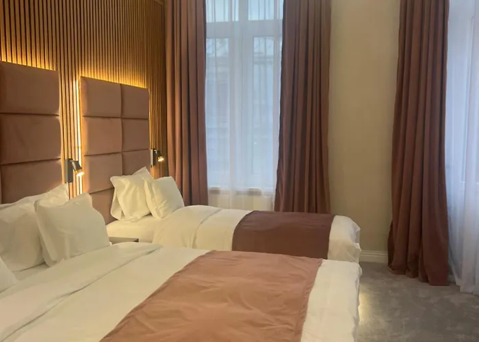 מלון Downtown 3*