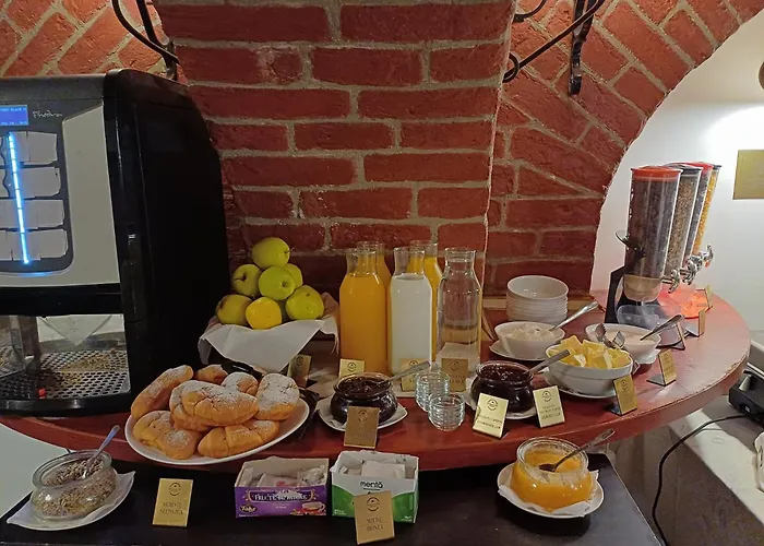 Downtown Szálloda 3*