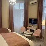 Downtown 3*